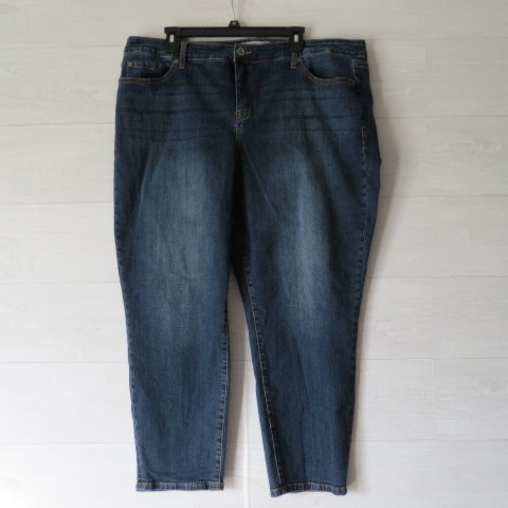 Torrid Women's First at Fit Straight Leg Denim Jean Size 22